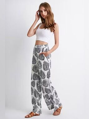 Navy & White Palm Print Wide-Leg Pants